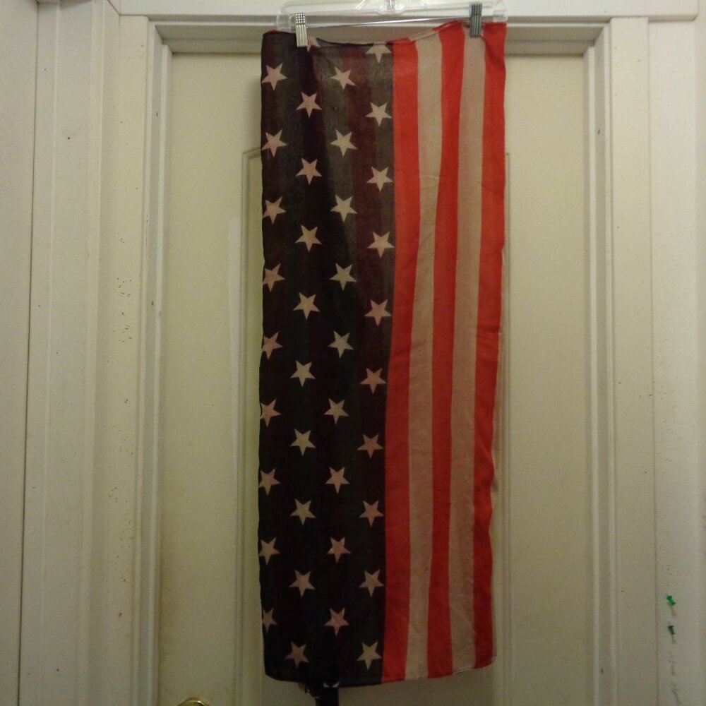 COCONUT GIRL ISLANDCORE RED WHITE BLUE SEMI SHEER  FLAG SARONG ONE SIZE